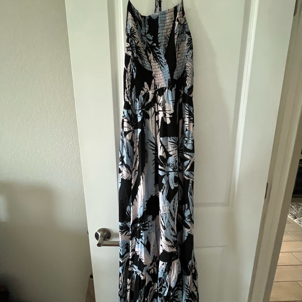 🦋 Free People Black and Blue Floral Maxi Dress 💐